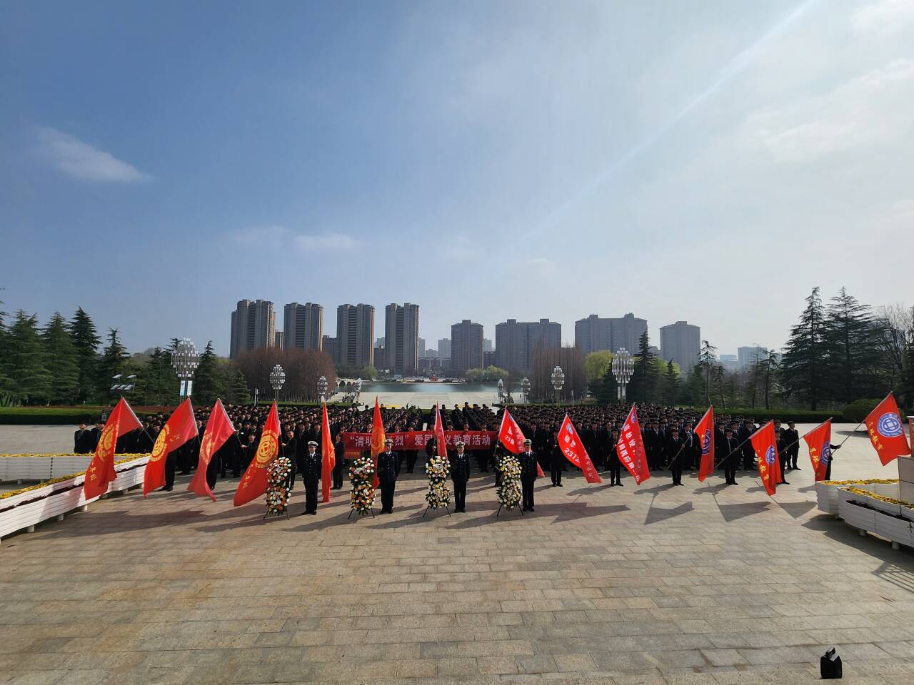 拉斯维加斯官方“缅怀革命烈士，弘扬爱国主义精神”清明祭扫主题活动